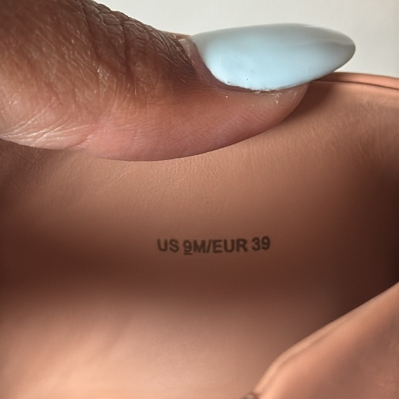 VINCE Weslan Leather Platform Crisscross Velco Strap Sandal Size 9 - Picture 8 of 9